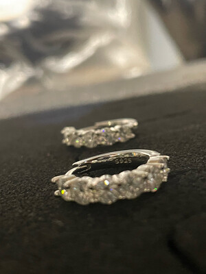 Mini Hoop Moissanite 💎 &amp; Silver White Gold Plated Earring.