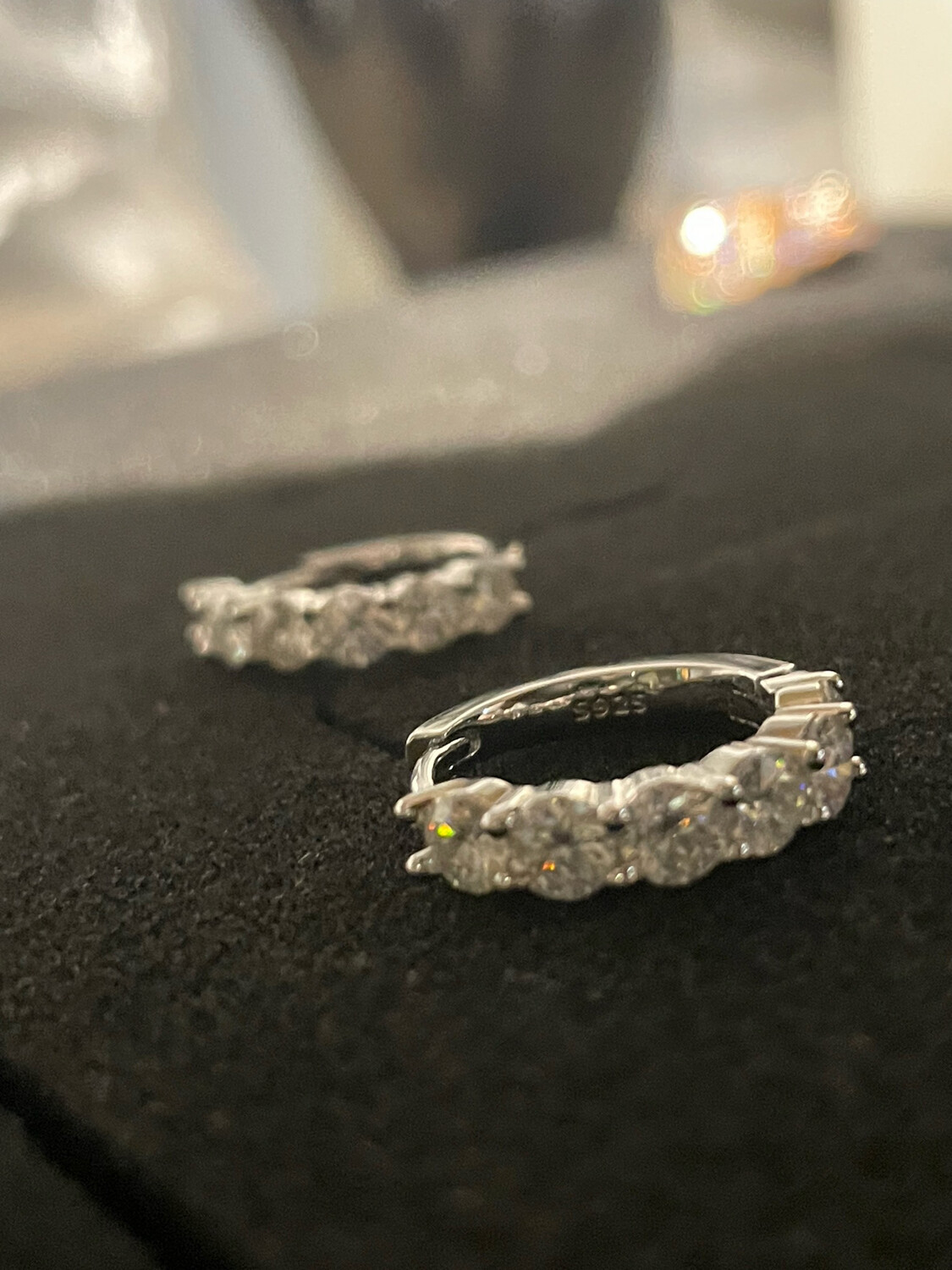 Mini Hoop Moissanite 💎 &amp; Silver White Gold Plated Earring.