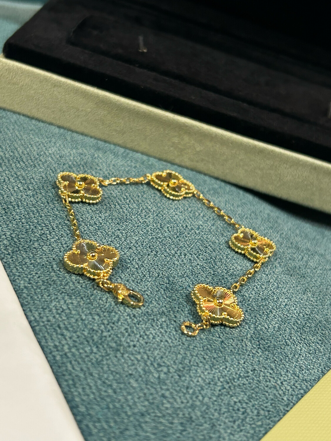 Super Clone Gold Van Cleef &amp; Arpels