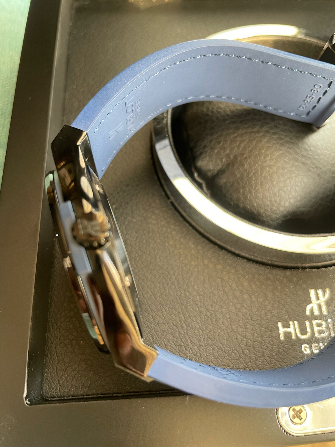 SC HB Classic Fusion Tit Blue Dial ref. 565.