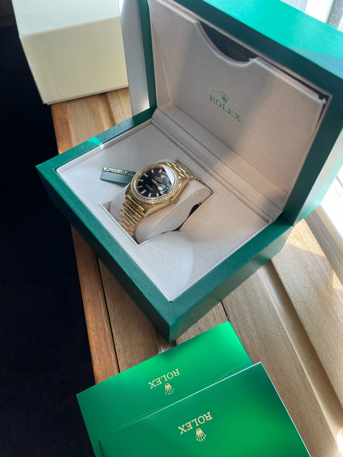 SC | Day-Date 40 Yellow Gold | Black Diamond Bezel