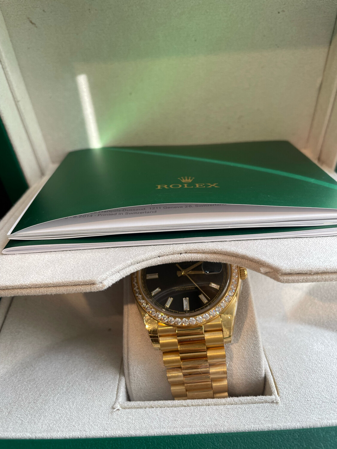 SC | Day-Date 40 Yellow Gold | Black Diamond Bezel