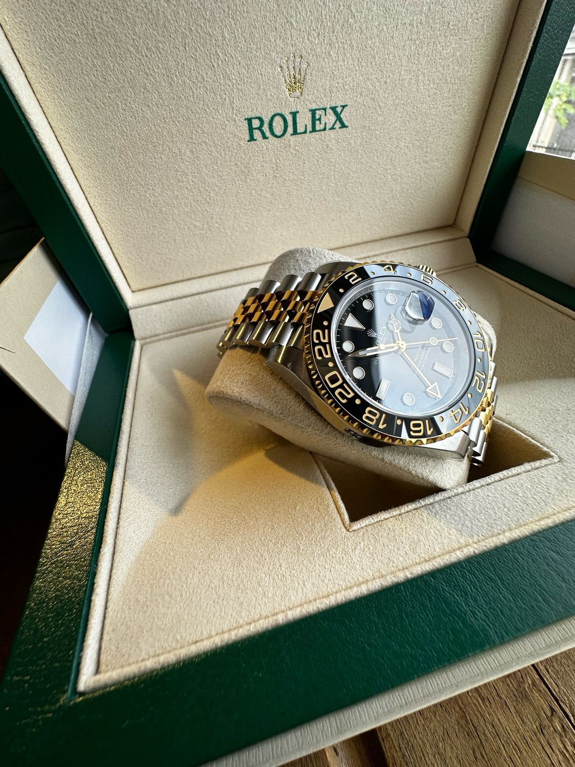 SC Rolex GMT super clone 126713GRNR