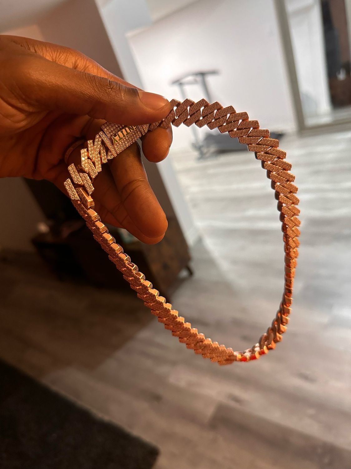 PLAYHARD Pendant and Cuban link