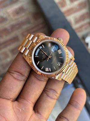Super clone Rolex Day-Date 40 228235, 18K Rose Gold, Black Ombre Roman Dial, 40 mm
