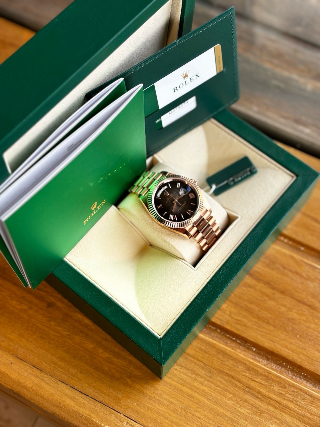 Super clone Rolex Day-Date 40 228235, 18K Rose Gold plated, Black Ombre Roman Dial, 40 mm
