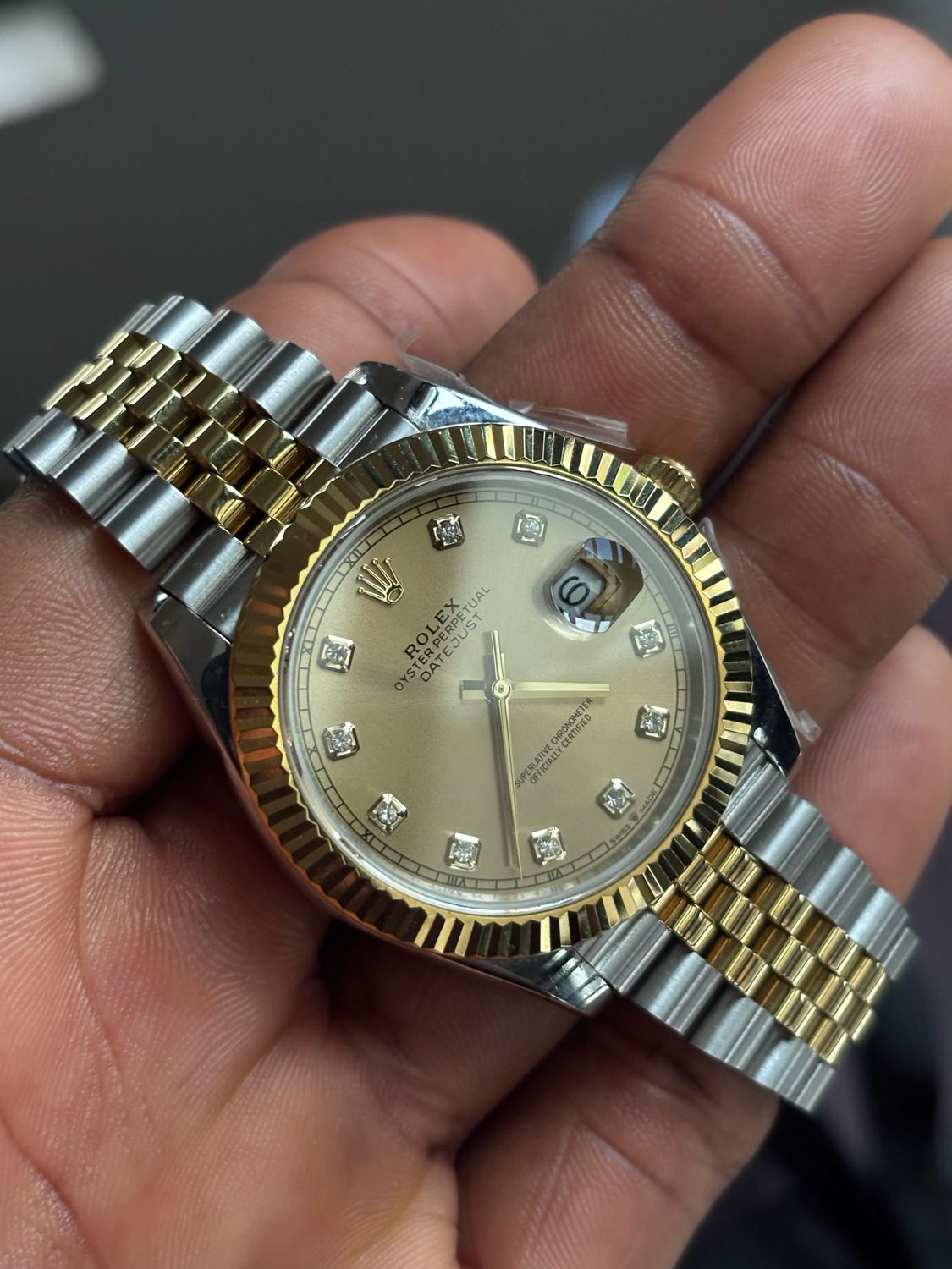 SC Rolex Datejust 41mm | Champagne diamond dial