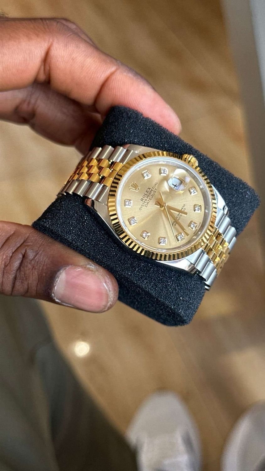SC Rolex Datejust 41mm | Champagne diamond dial