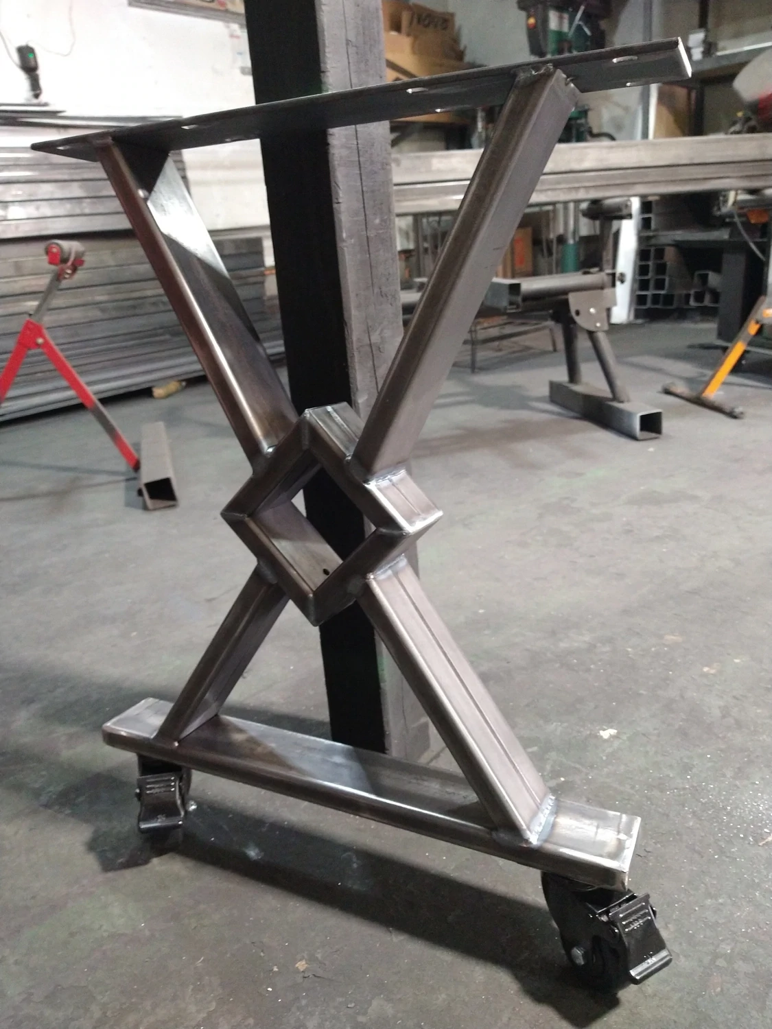 Diamond Legs With Casters