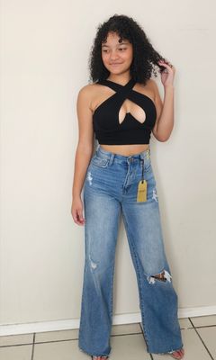 Cross Front Basic Top Black