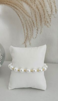 18k Gold Plated Lily Bracelet