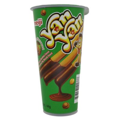 Yan Yan Creamy Hazelnut Cocoa Flavored Dip Biscuit Snack Cup 50g 1pcs