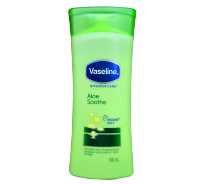 Vaseline Intensive Care Aloe Soothe 100mL