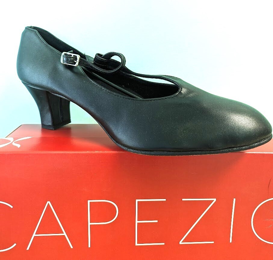 Capezio - Character Shoe - Jr. Lightfoot 750 2&quot; Heel