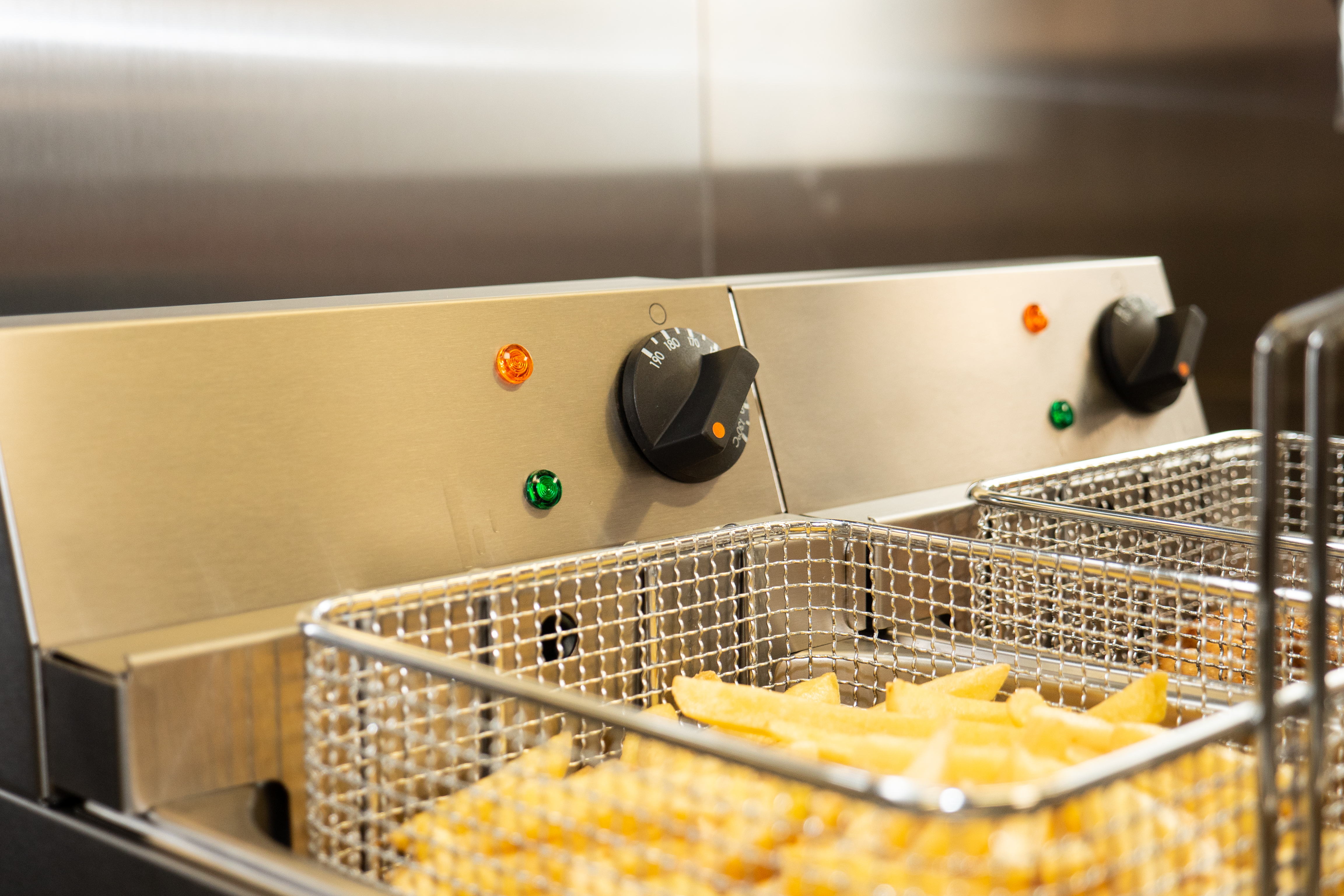 LDF2 - Lynx Electric Counter-top Twin Tank General Purpose Fryer – 2 Baskets – W 540 mm – 2 x 3.0 kW