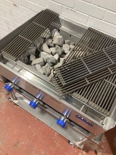 Imperial CEBA 3223 3x burner Char-rock Broilers with stand (X-demo model)