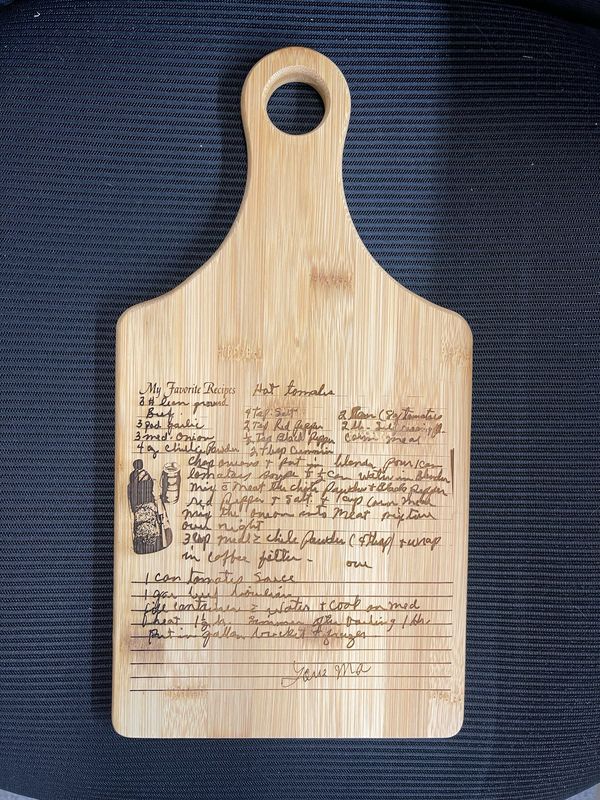 Paddle-Shaped Bamboo Cutting Board – Personalized with Monogram, Recipe, or Saying