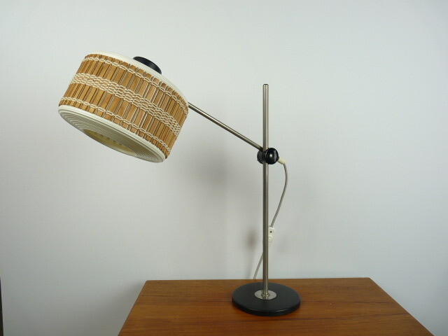 Japandi stijl tafellamp