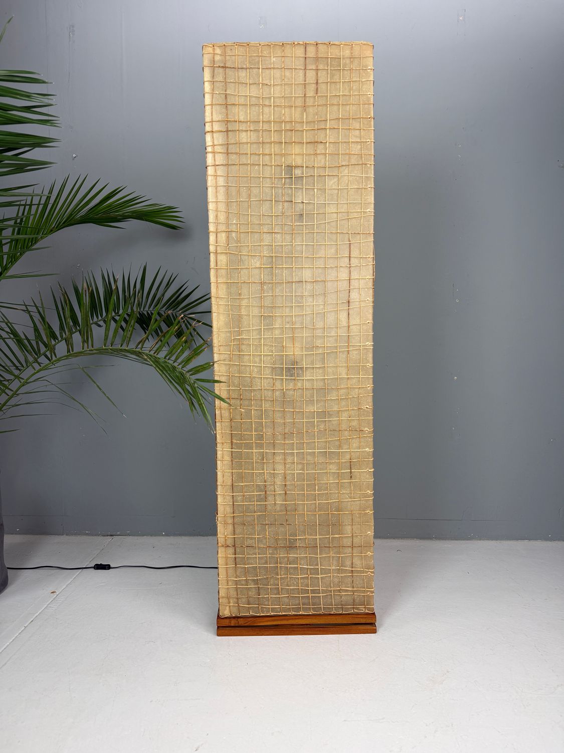 Mid-Century floorlamp fiberglass braided rope and wood - France 1970-