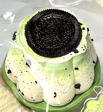 Matcha Oreo Pudding Big Taba Squishy