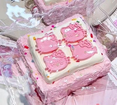 HelloKitty Pink Chocolate Block Taba Squishy