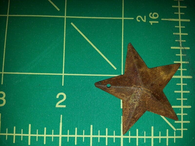 Rusty 1.5" (1-1/2") Country Stars, 3D, Rusted, Hole for Hanging