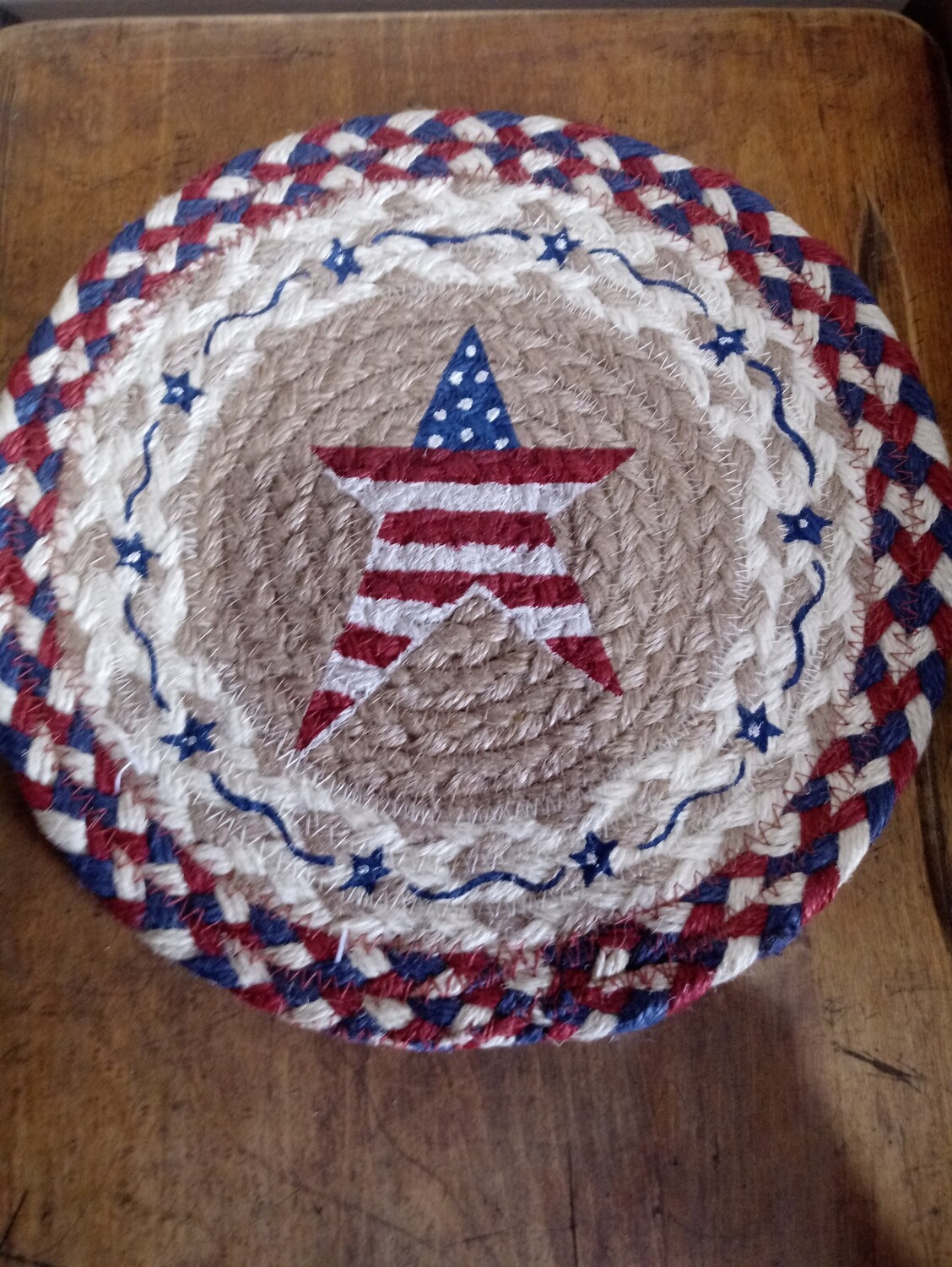 Red White Blue Americana Star 10&quot; Round Trivet Earth Rugs, Braided Jute
