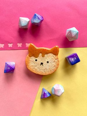 Cute Clay Cat Cookie Magnet – Handmade Kawaii Cat Lover Gift, Polymer Clay Home Decor