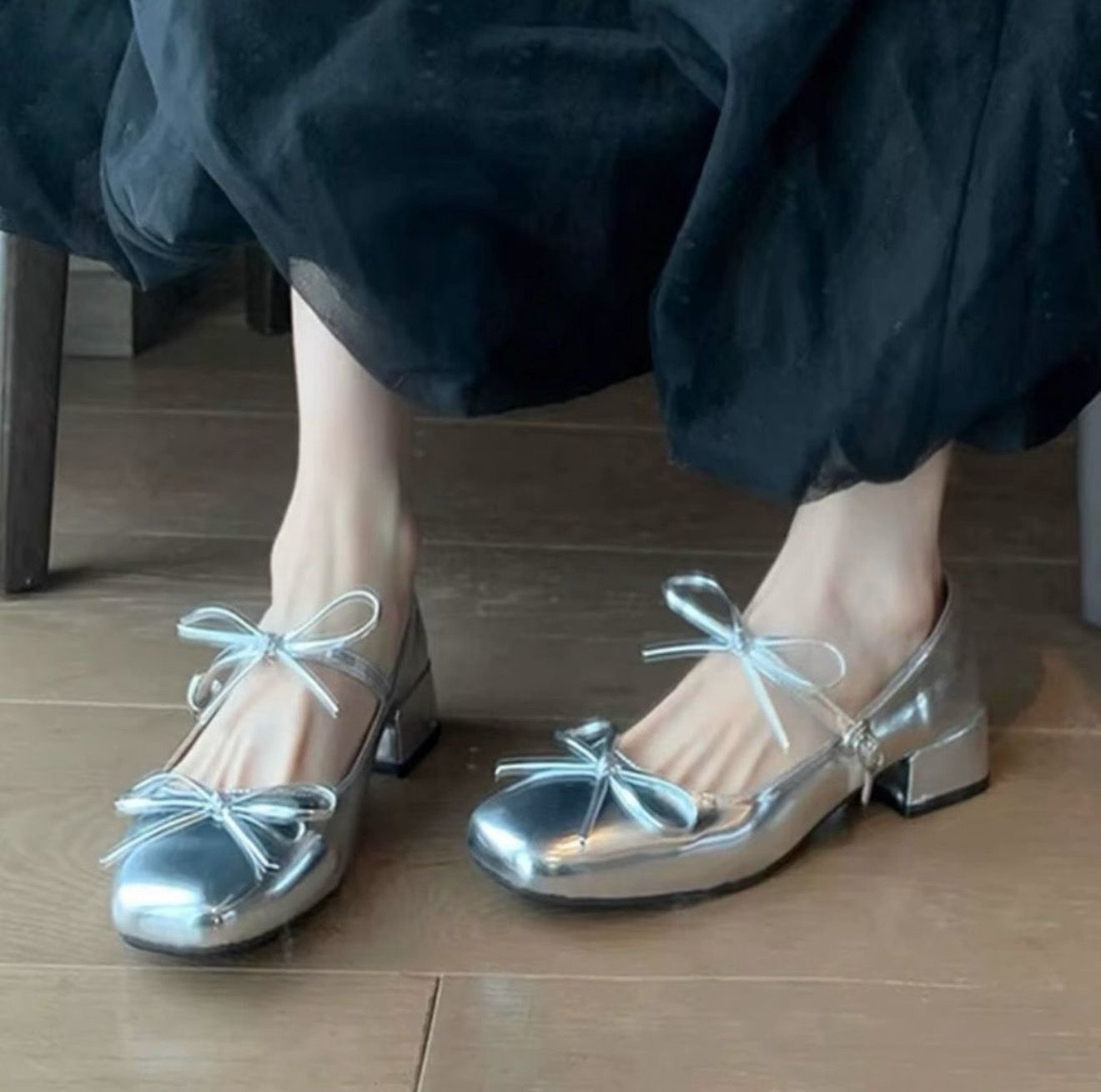 حذاء بالرينا فضي