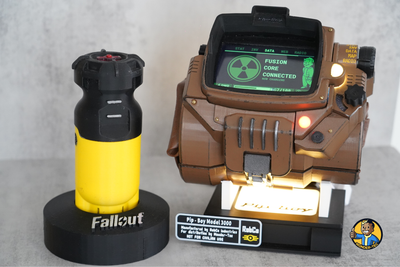 Pip Boy USB Universal Stand/With new images
