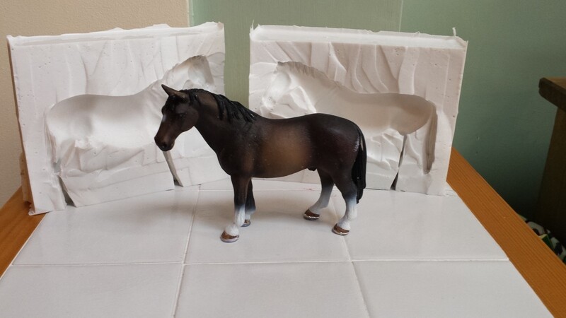 EMLEMS 3D STANDING HORSE 002 SILICONE MOULD