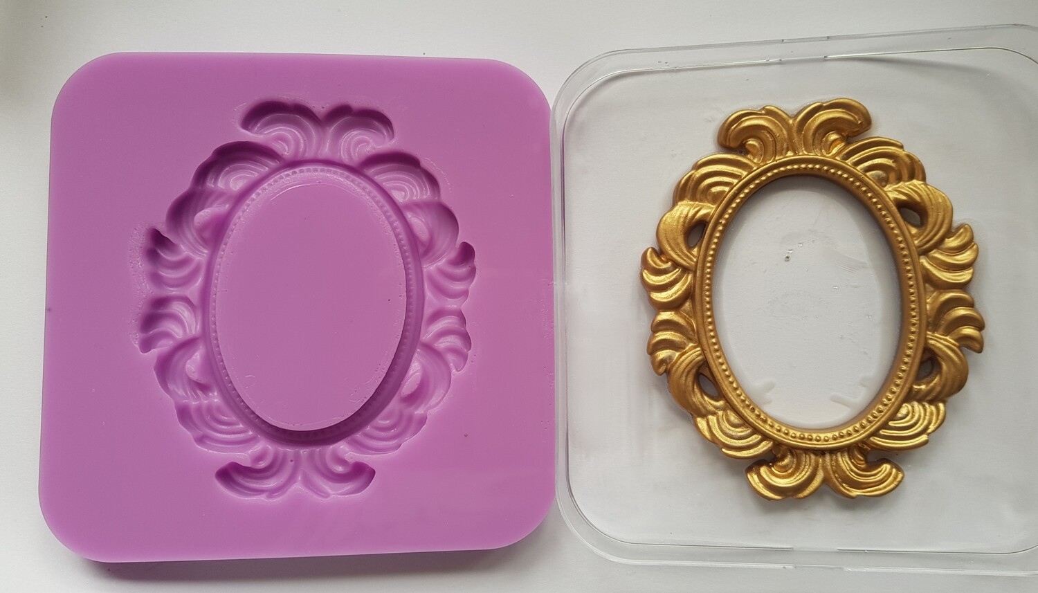 ORNATE OVAL FRAME SILICONE MOULD