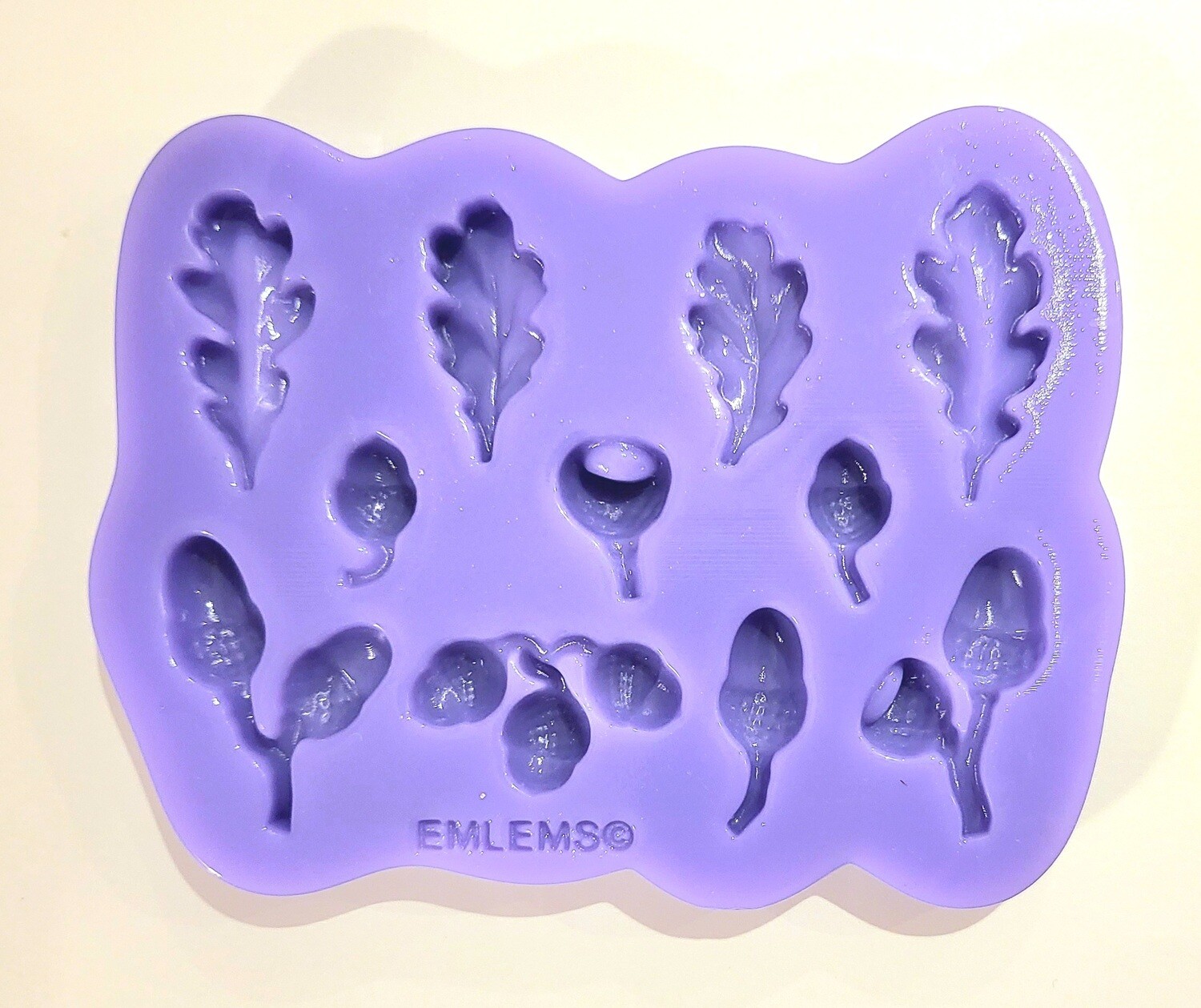 EMLEMS ACORNS AND LEAF SET SILICONE MOULD