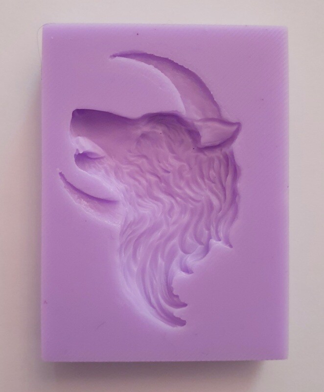 EMLEMS SMALL HALF MOON HOWLING WOLF FACE SILICONE MOULD