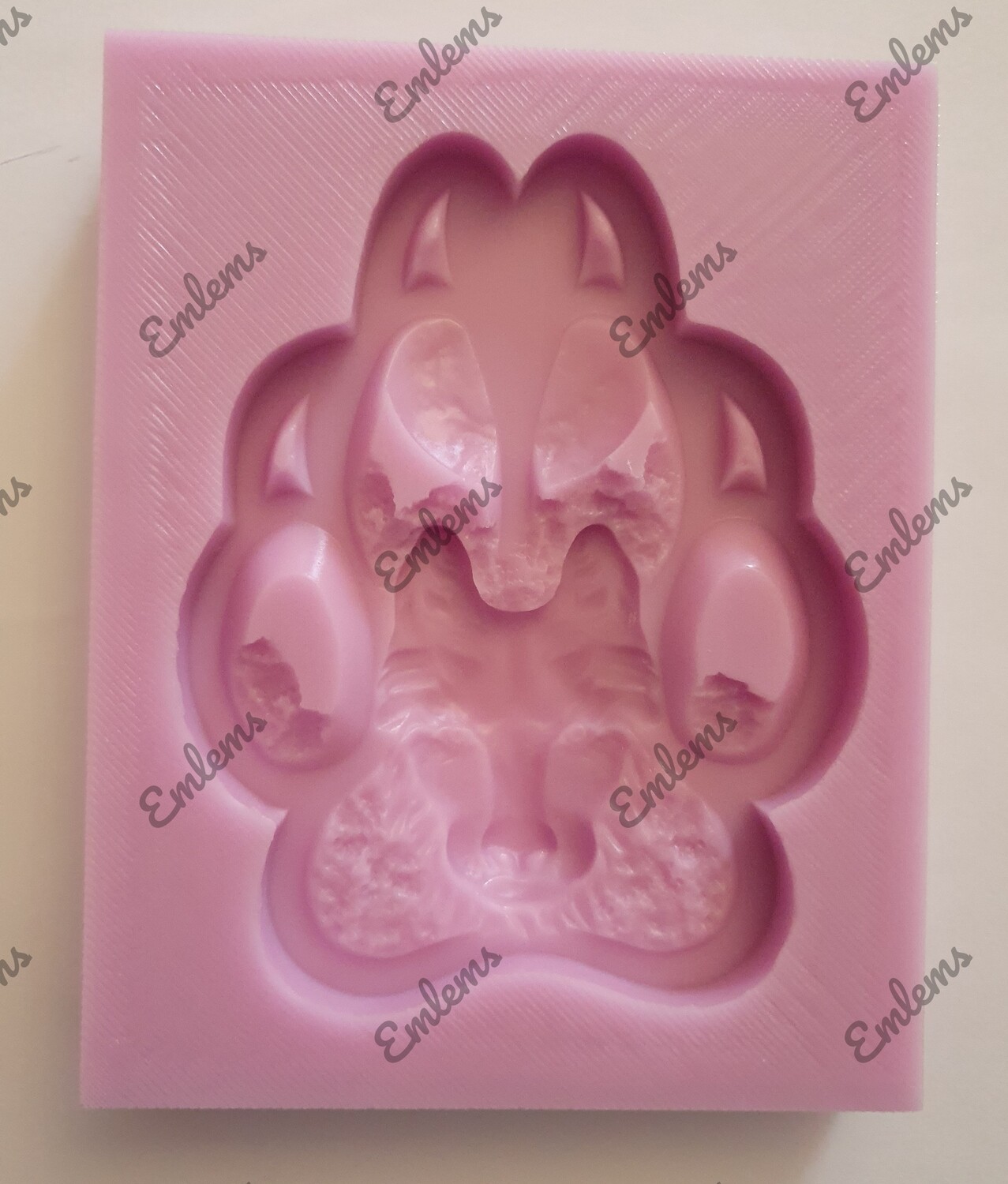 EMLEMS WOLF FOOT PRINT FACE MOON SILICONE MOULD