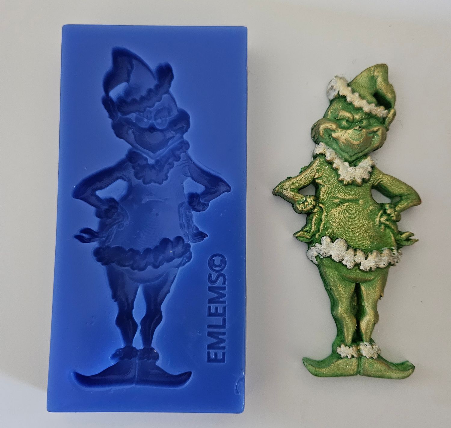 EMLEMS SMALL CHRISTMAS GRINCH SILICONE MOULD