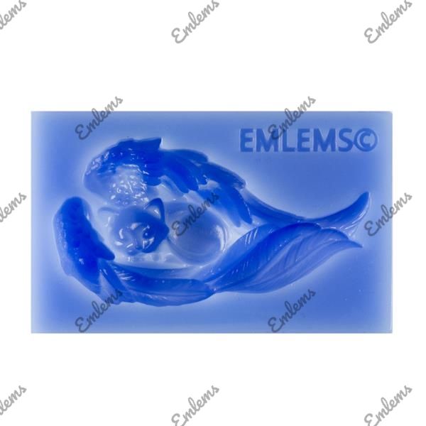 EMLEMS SMALL CAT IN WINGS SILICONE MOULD
