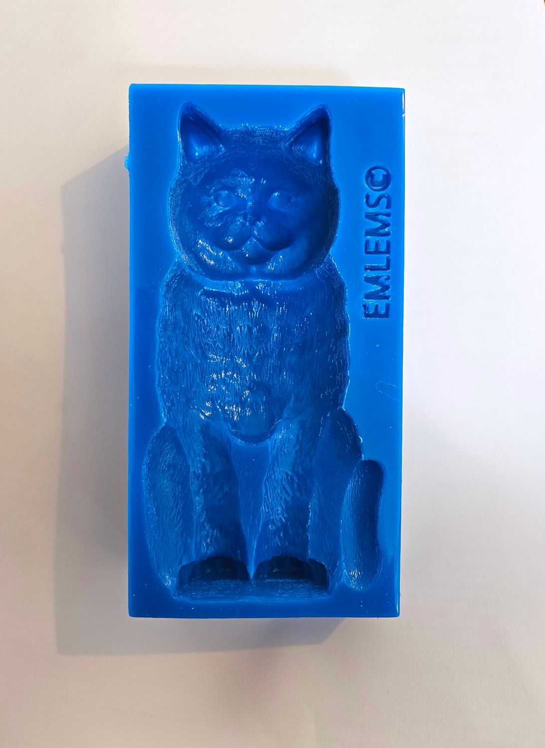 EMLEMS LARGE BRITISH BLUE CAT SILICONE MOULD