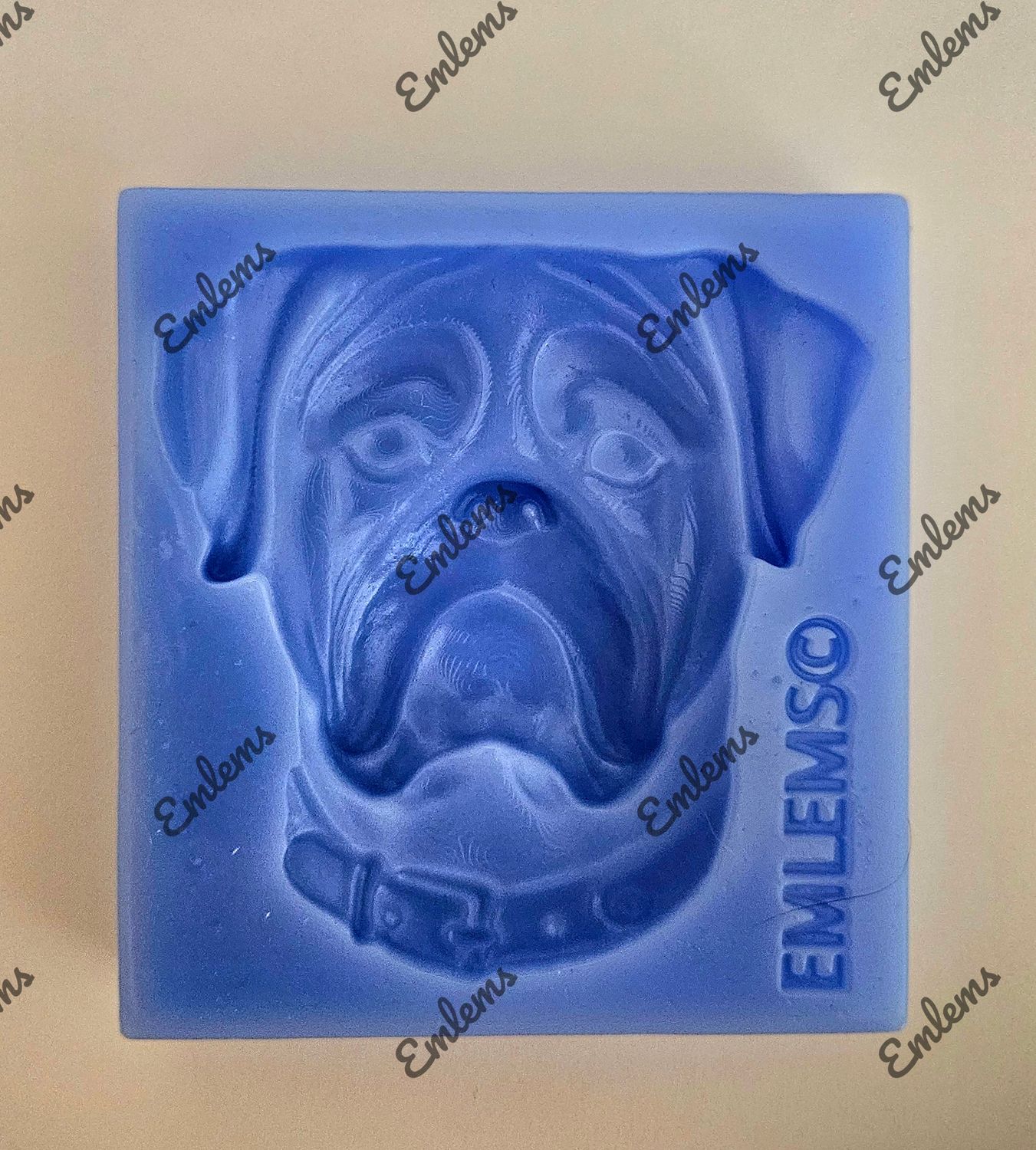 EMLEMS SMALL BOXER DOG SILICONE MOULD