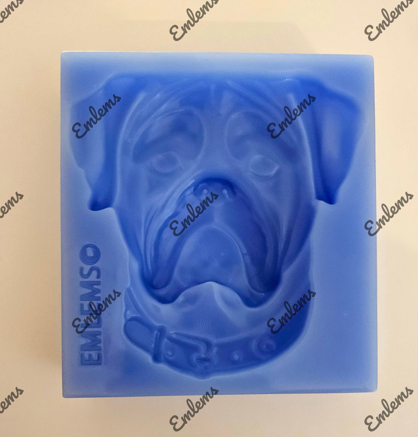 EMLEMS LARGE BOXER DOG SILICONE MOULD