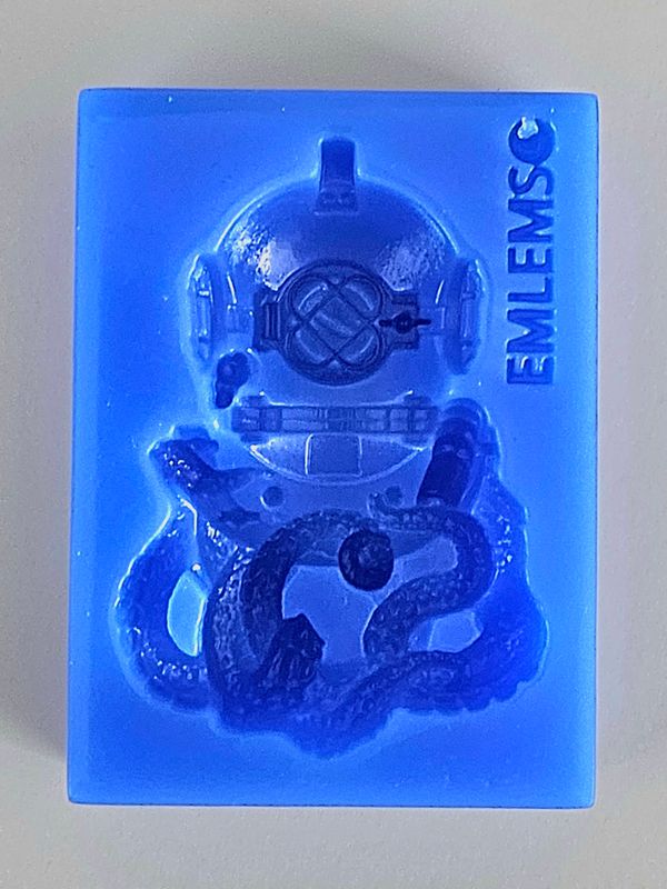 EMLEMS STEAMPUNK SMALL DIVING OCTOPUS HELMET SILICONE MOULD