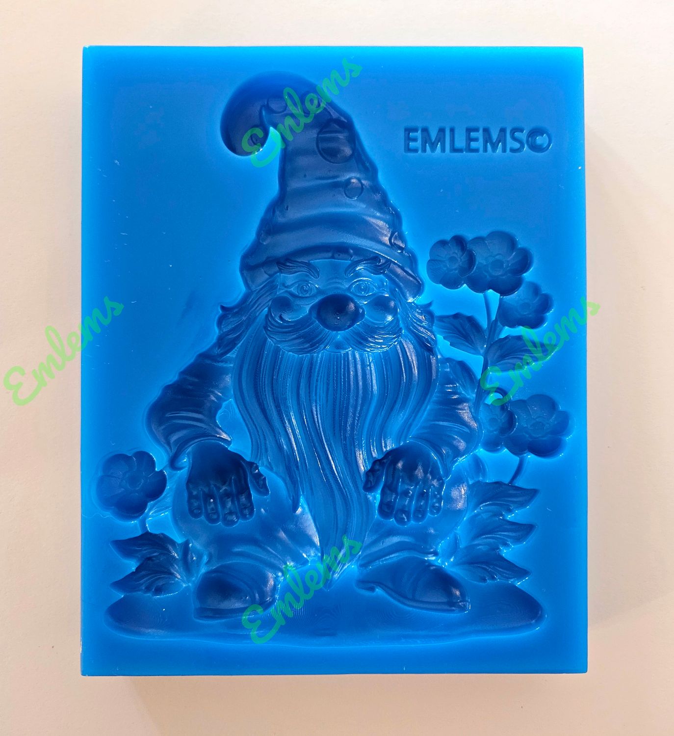 EMLEMS BRAND NEW &amp; EXCLUSIVE FLORAL GNOME SILICONE MOULD