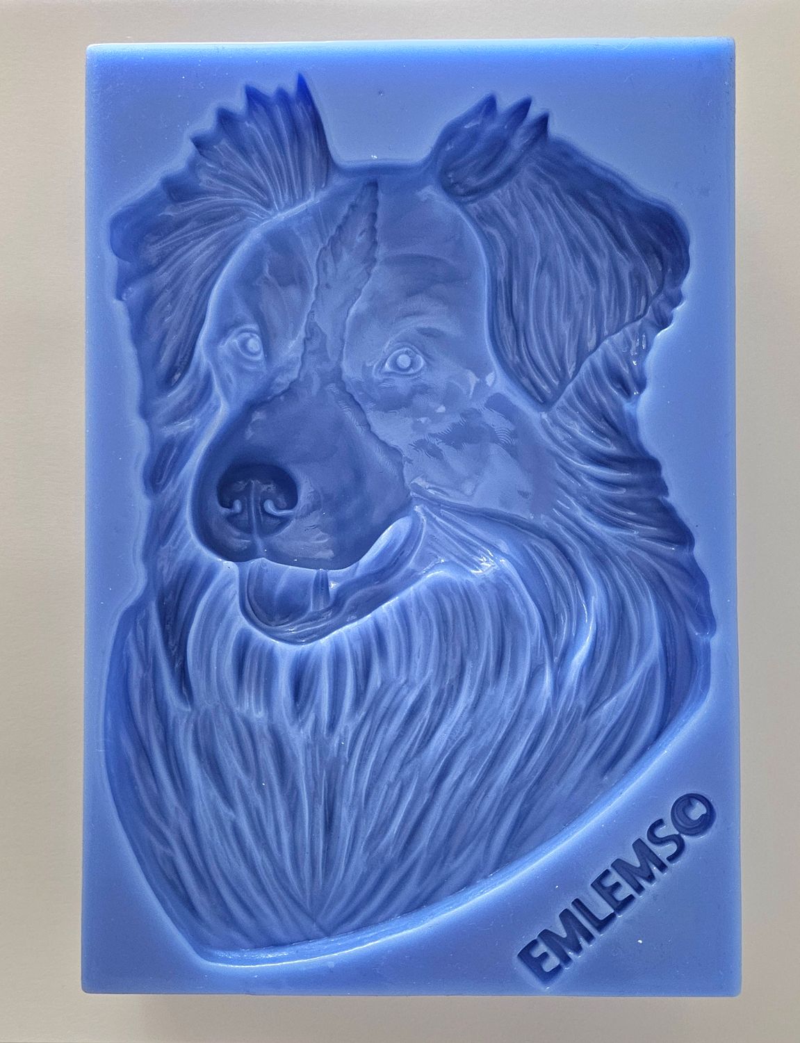 EMLEMS LARGE BORDER COLLIE FACE DOG SILICONE MOULD