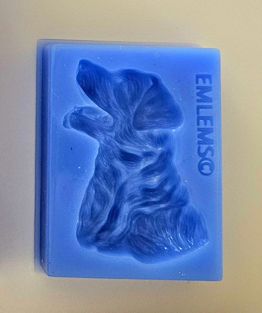 EMLEMS SMALL LABRADOR HEAD DOG WITH SILICONE MOULD