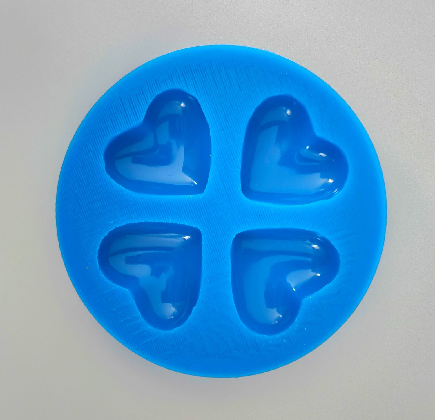 EMLEMS BRAND NEW &amp; EXCLUSIVE FOUR HEARTS SILICONE MOULD