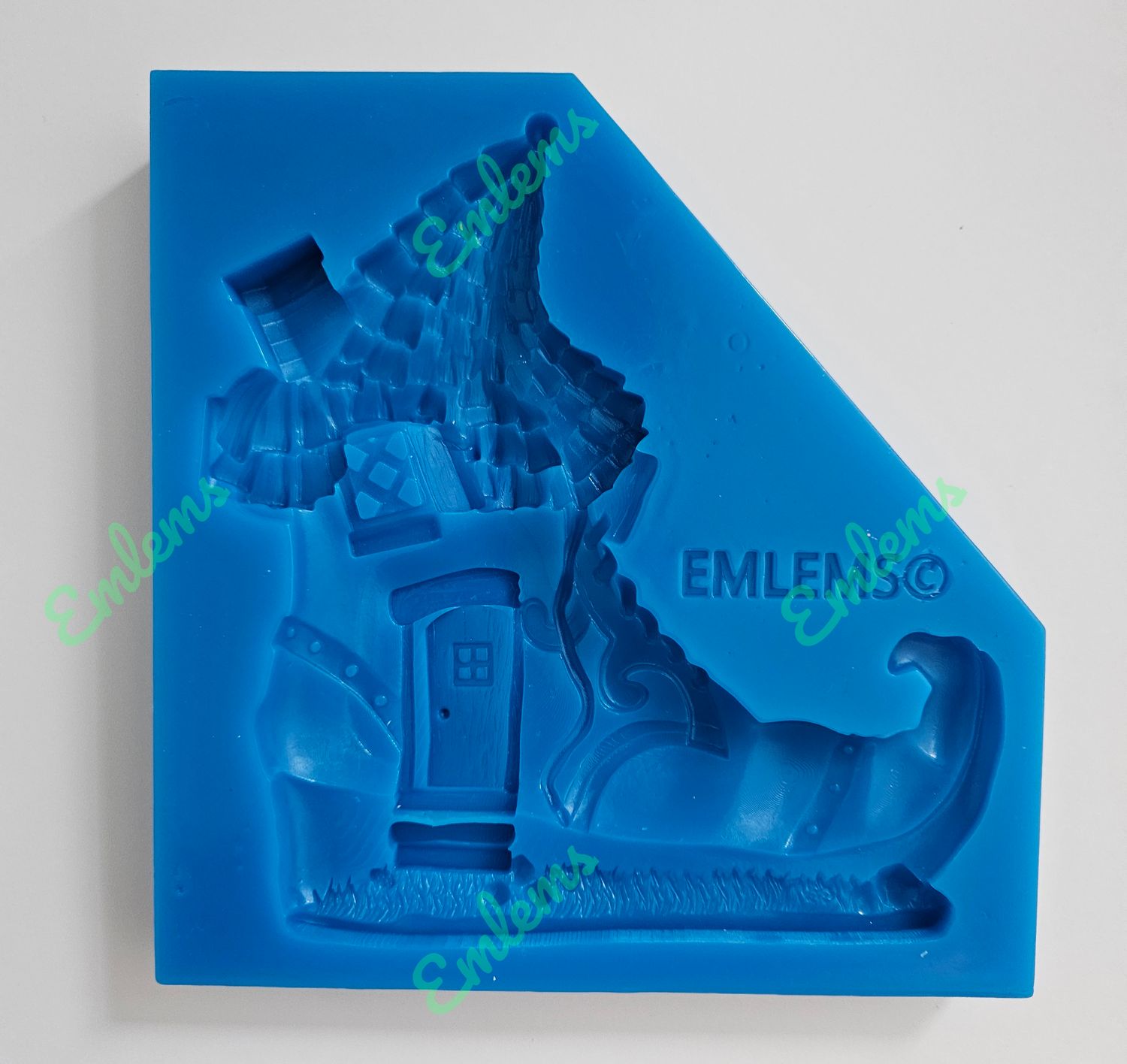 EMLEMS BRAND NEW &amp; EXCLUSIVE FAIRY SHOE HOUSE SILICONE MOULD