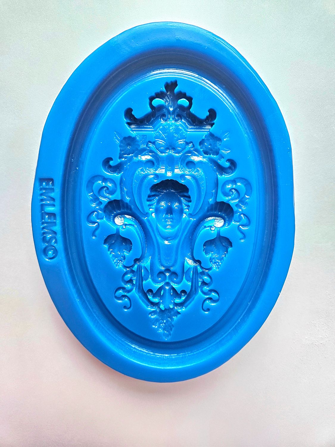 EMLEMS BRAND NEW RENAISSANCE OVAL PLAQUE SILICONE MOULD