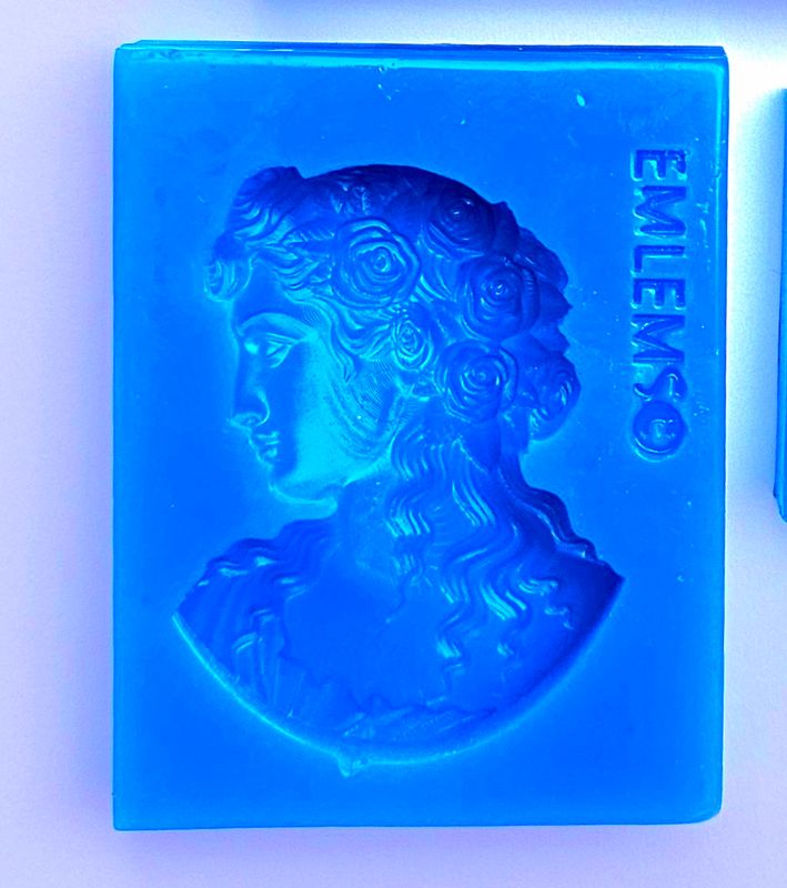 EMLEMS BRAND NEW RENAISSANCE MEDIUM GODDESS SILICONE MOULD