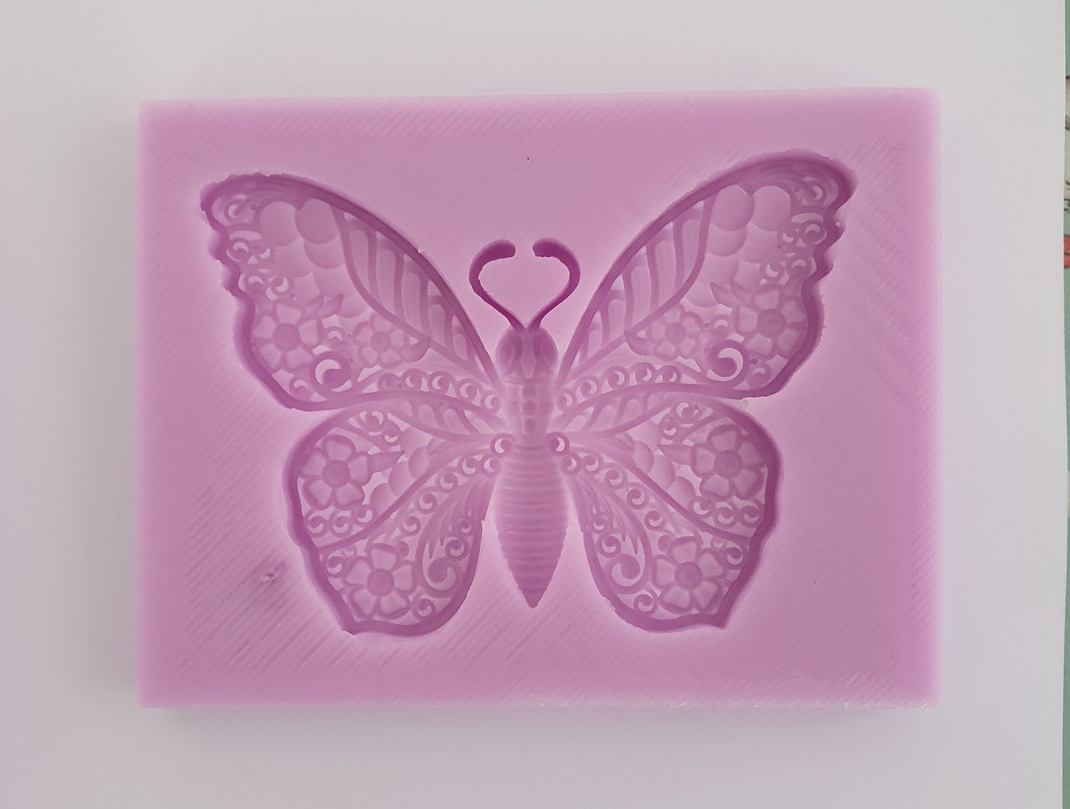 EMLEMS SHABBY CHIC SMALL BUTTERFLY SILICONE MOULD