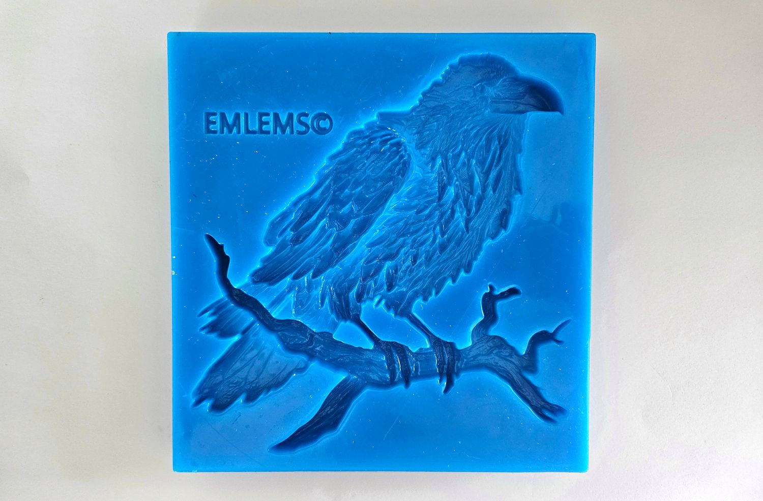 EMLEMS BRAND NEW &amp; EXCLUSIVE RAVEN SILICONE MOULD